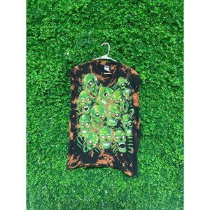 Acid Wash Green Skulls Cut-off T-shirt - Adult Mens XL